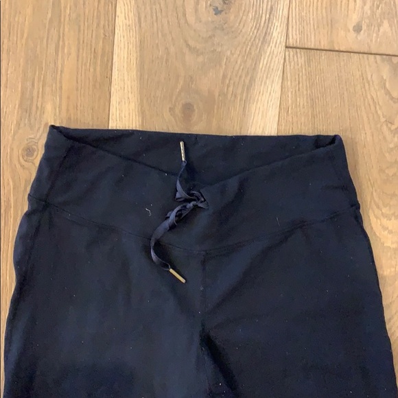 Lululemon lightweight pants - Picture 3 of 5